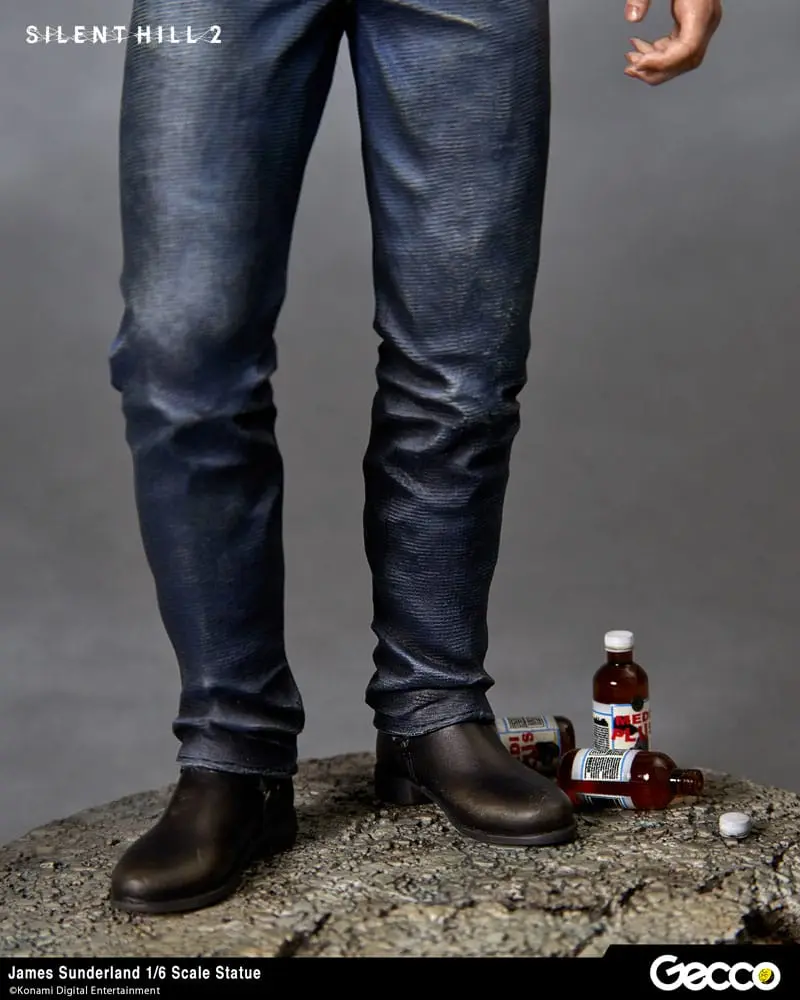 Silent Hill 2 PVC Statue 1/6 James Sunderland 31 cm product photo