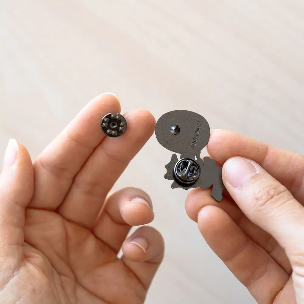 Snoopy 4 pin set product photo