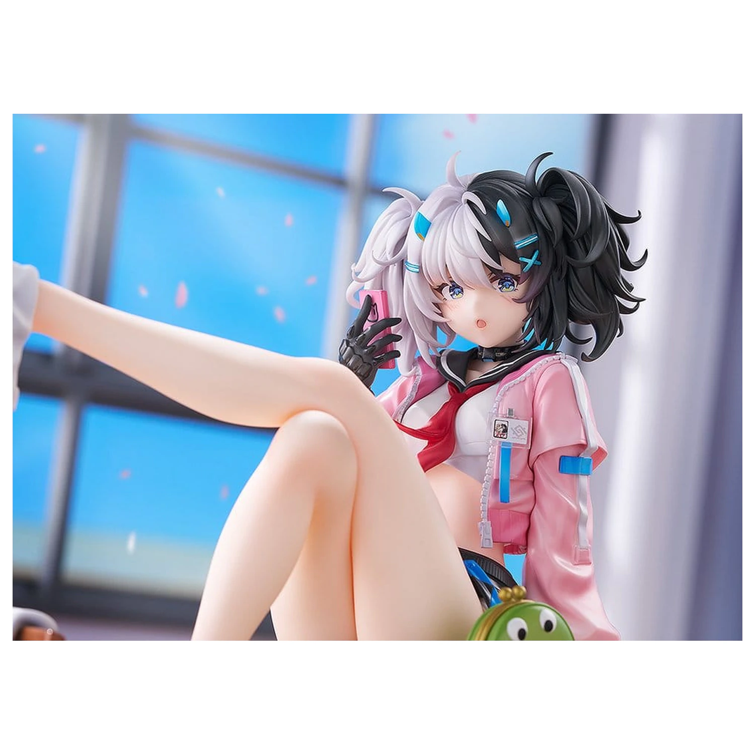 Snowbreak: Containment Zone PVC Figure 1/7 Eatchel - The Cub [Overdue Radiance] 23 cm product photo