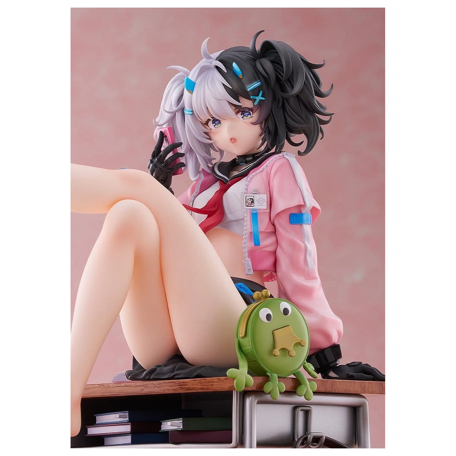 Snowbreak: Containment Zone PVC Figure 1/7 Eatchel - The Cub [Overdue Radiance] 23 cm product photo