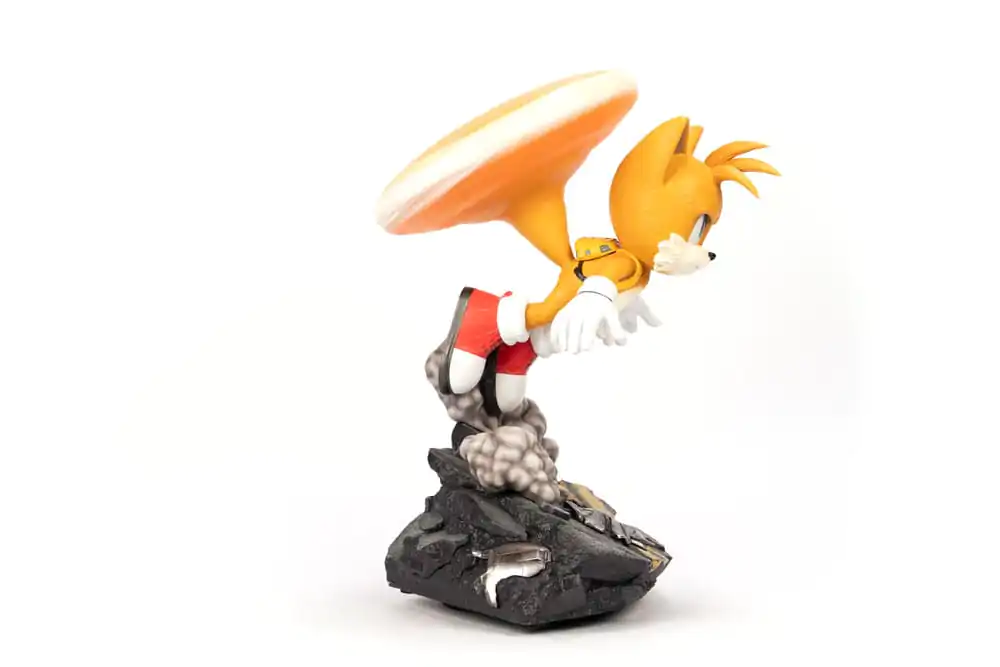 Sonic the Hedgehog 2 Statue Tails Standoff 32 cm termékfotó