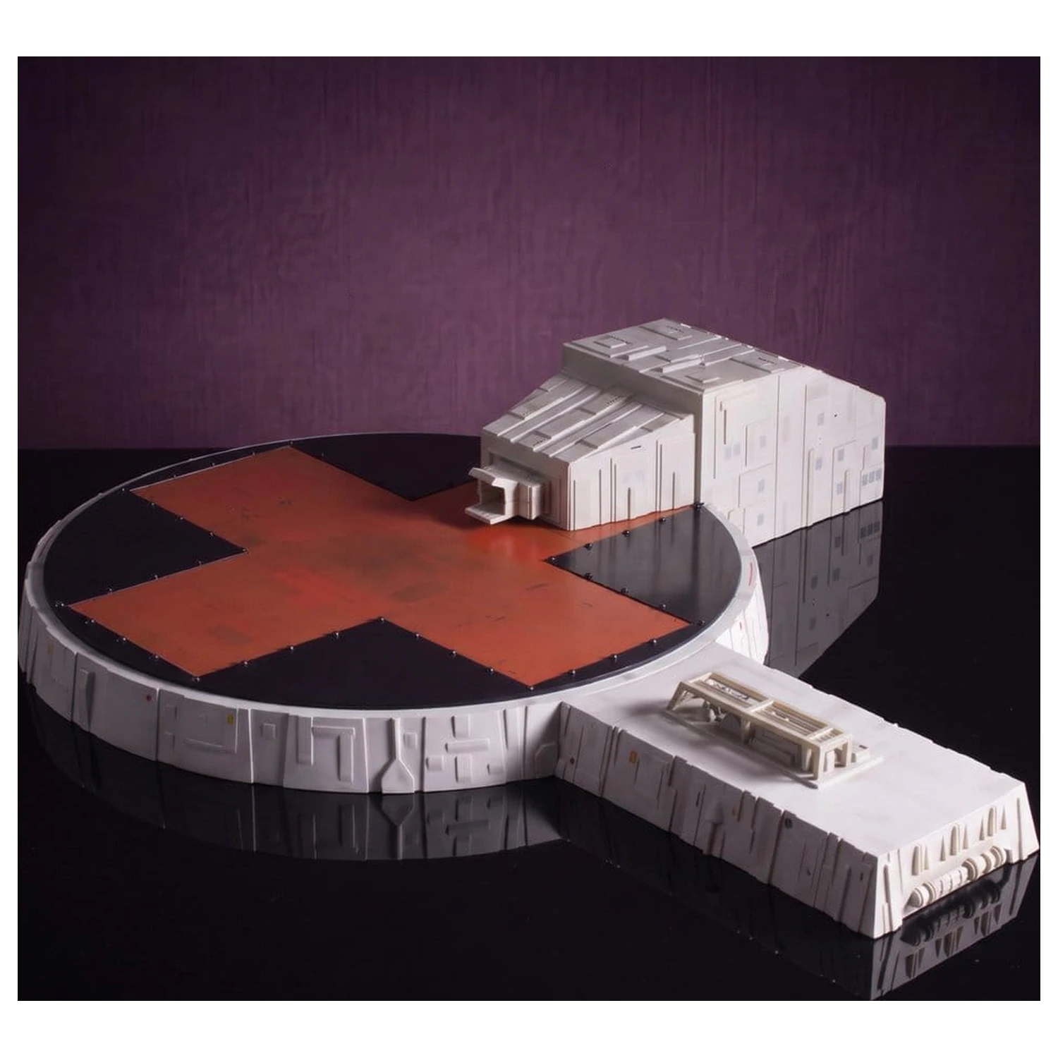 Space 1999 Playset Landing Pad (with Eagle Transporter) 46 cm product photo
