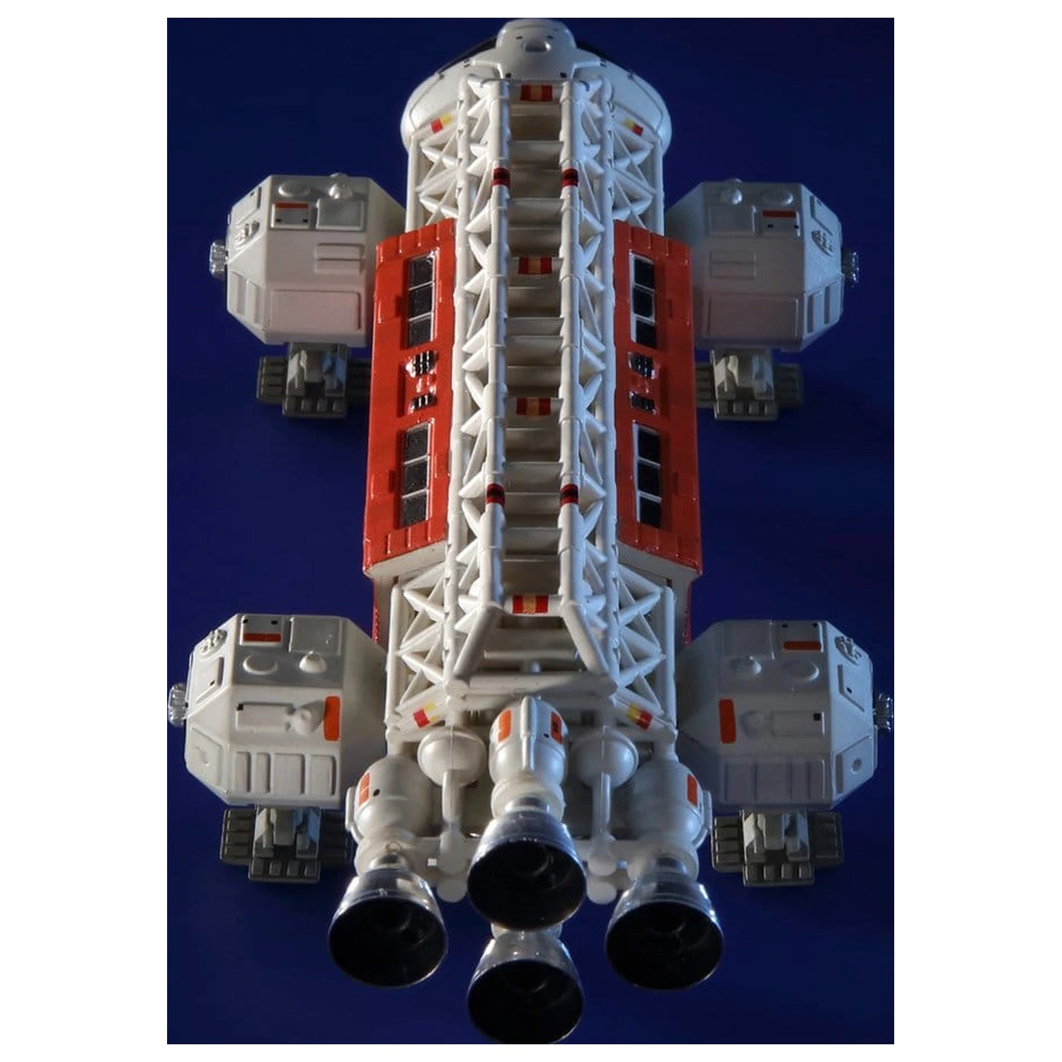 Space: 1999 Model Deluxe VIP Eagle (ALP5) 13 cm product photo