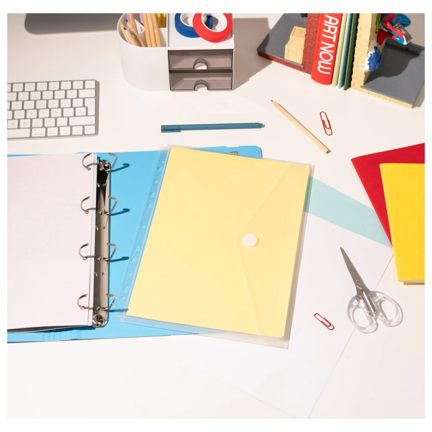 Marvel Spiderman 4 ring folder product photo