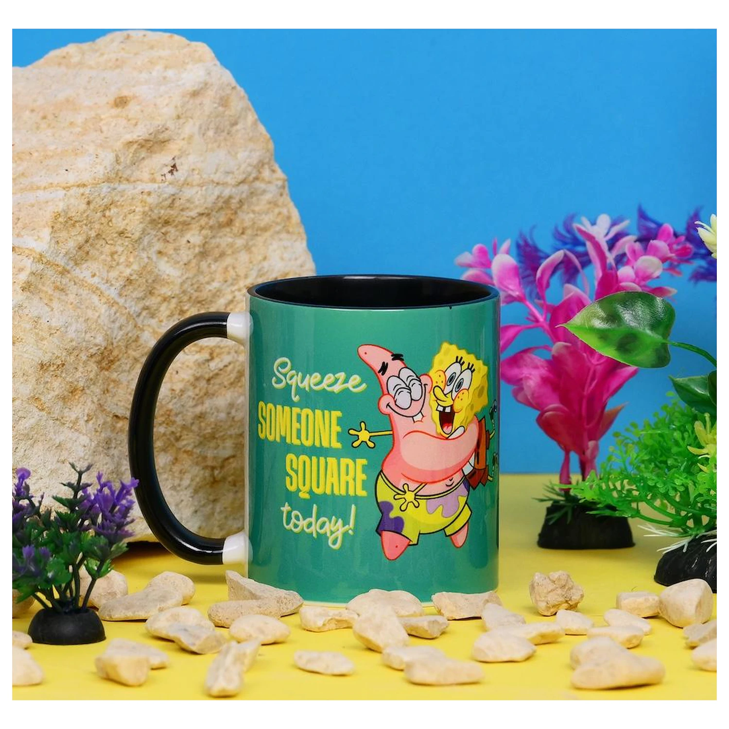 SpongeBob Hug Inner Colored Mug 325ml product photo