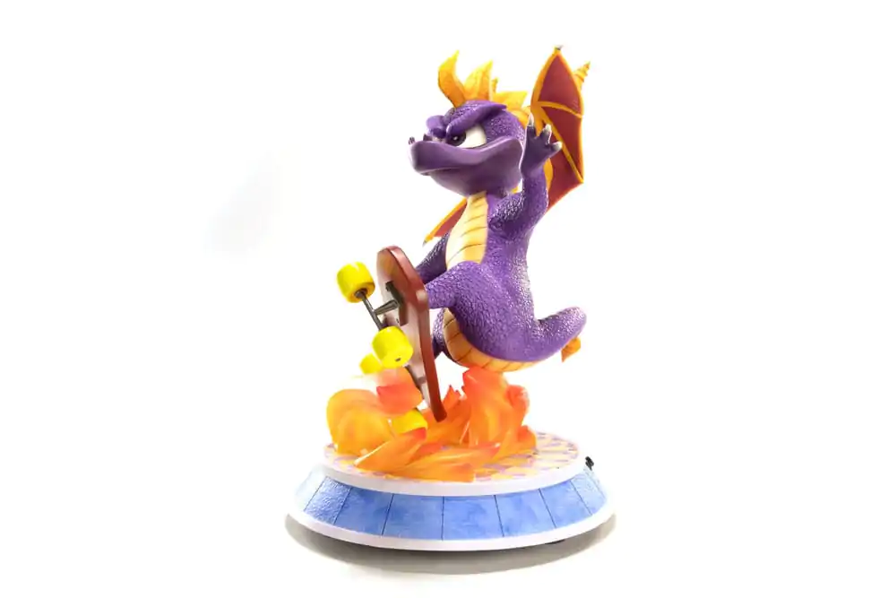 Spyro : Year of the Dragon Statue Spyro Skateboard 34 cm product photo