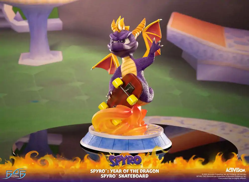 Spyro : Year of the Dragon Statue Spyro Skateboard 34 cm product photo