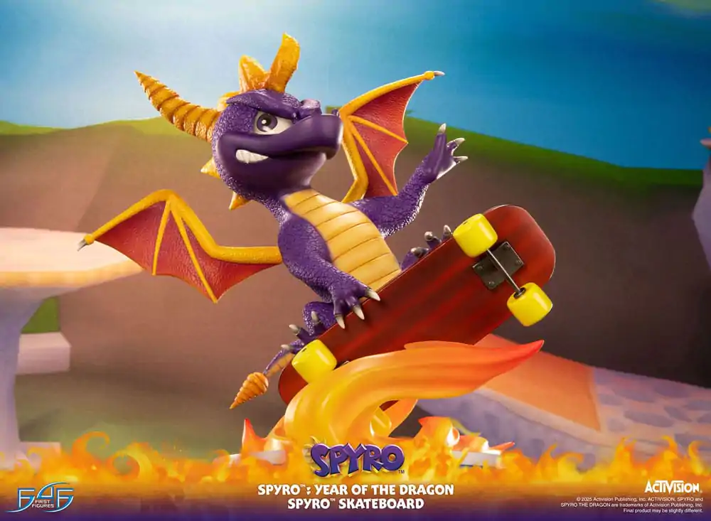 Spyro : Year of the Dragon Statue Spyro Skateboard 34 cm product photo