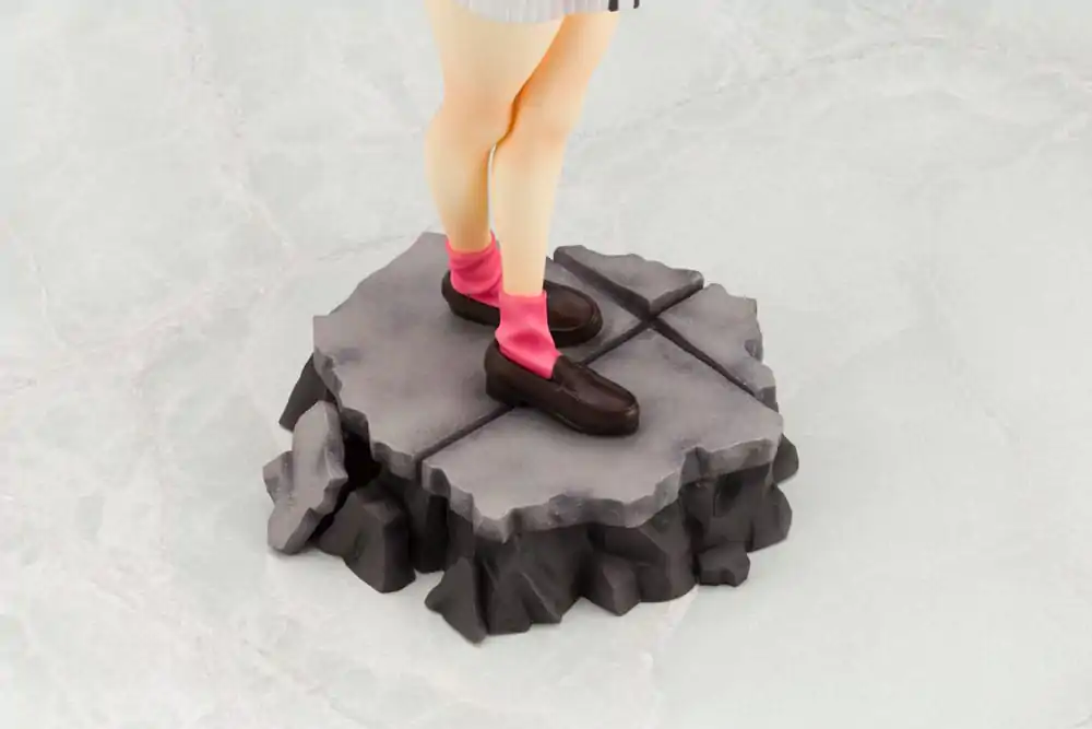 SSSS.Gridman Statue 1/7 Rikka Takarada 24 cm product photo
