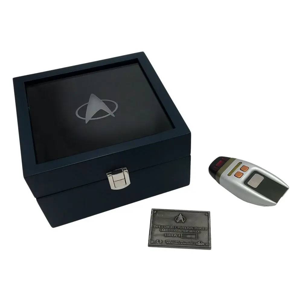 Star Trek The Next Generation Replica 1/1 Type-1 Cricket Phaser 17 x 8 cm product photo