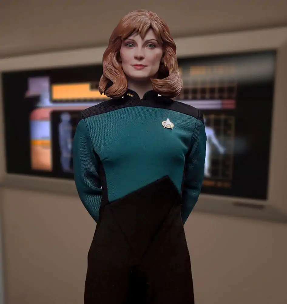 Star Trek: The Next Generation Action Figure 1/6 Dr. Beverly Crusher (Essential Edition) 27 cm product photo