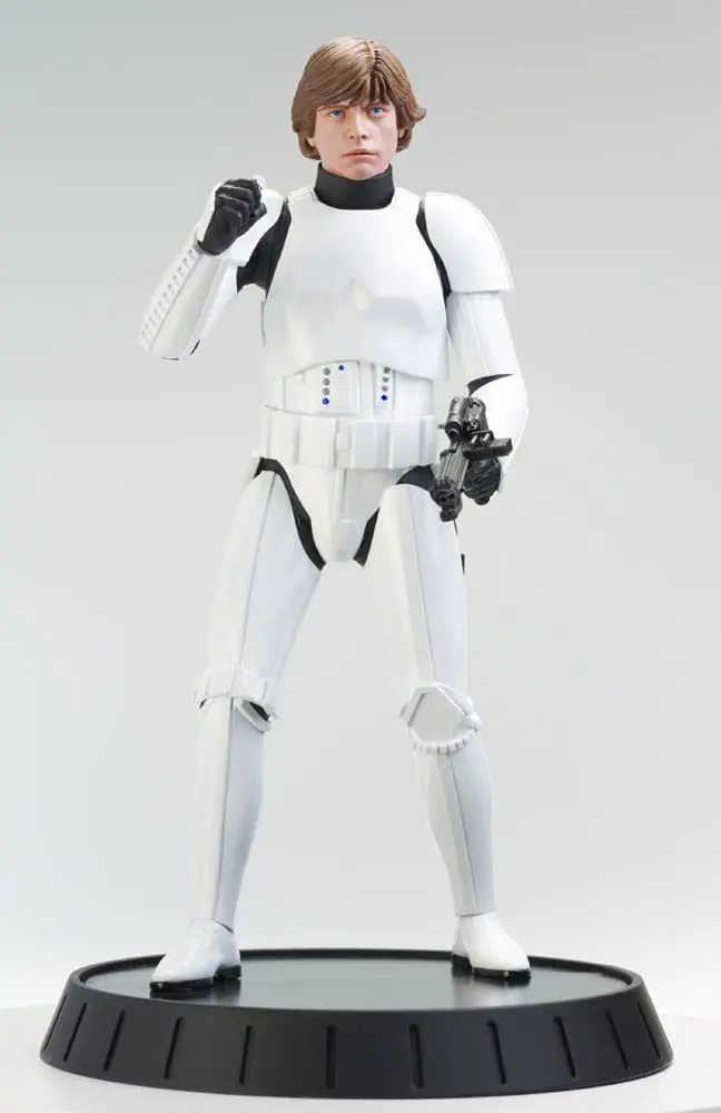 Star Wars Episode IV Milestones Statue 1/6 Luke Skywalker (Stormtrooper Disguise) Previews Exclusive 30 cm product photo
