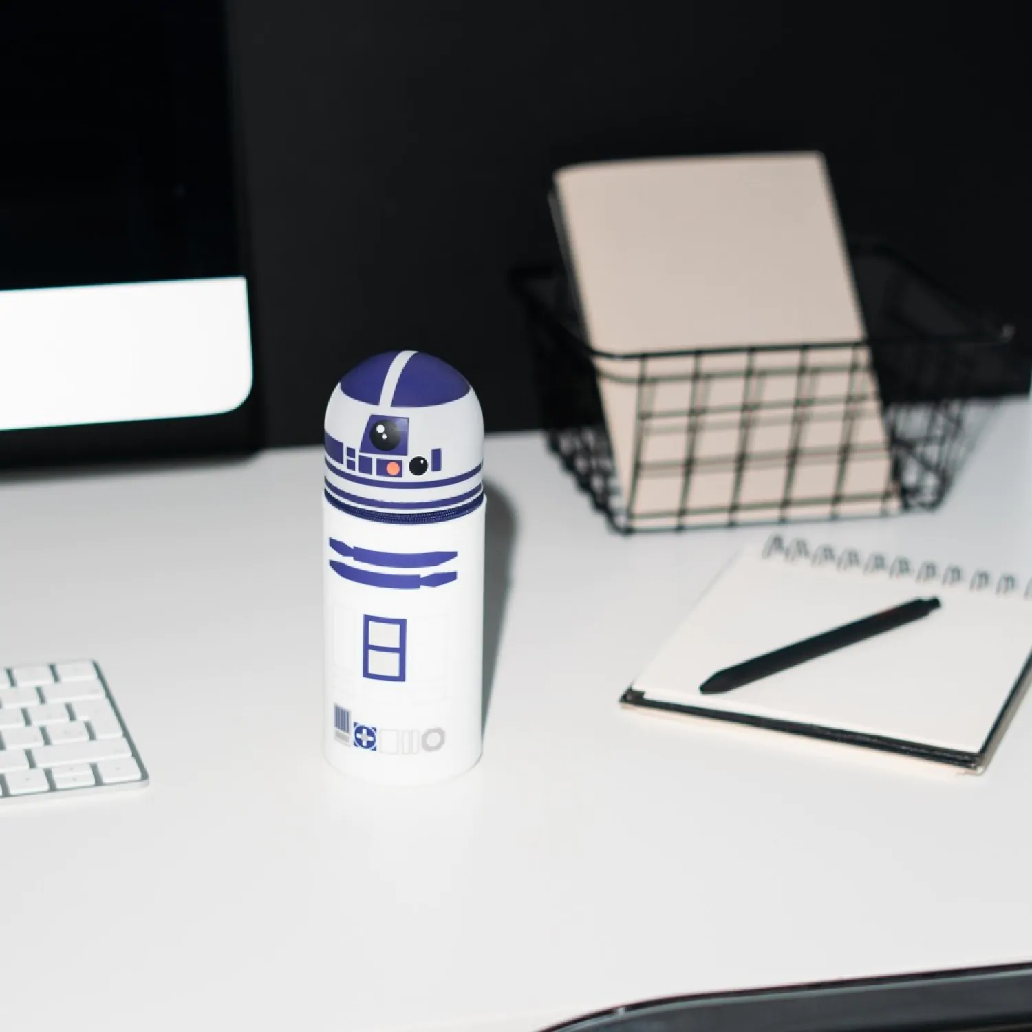 Star Wars R2-D2 3D pencil case product photo