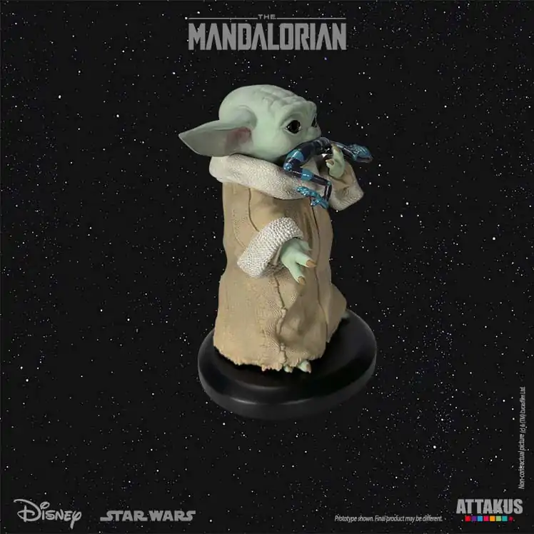 Star Wars: The Mandalorian Classic Collection Statue 1/5 Grogu Eating Frog 10 cm product photo