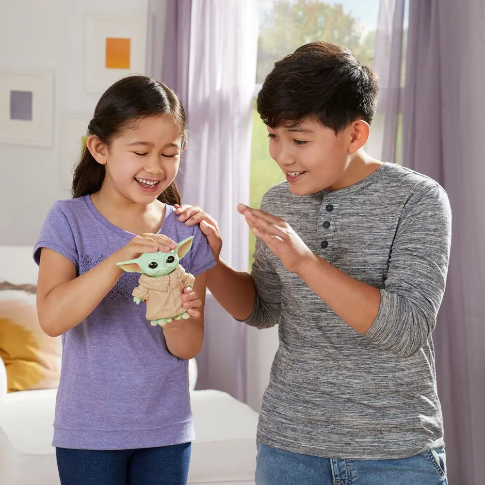 Star Wars The Mandalorian Game Bop it! The Child *English Version* product photo