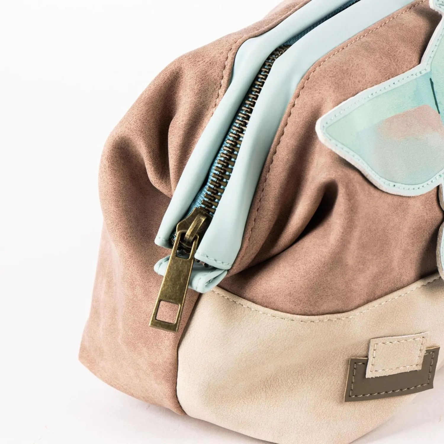 Star Wars The Mandalorian Grogu vanity case product photo