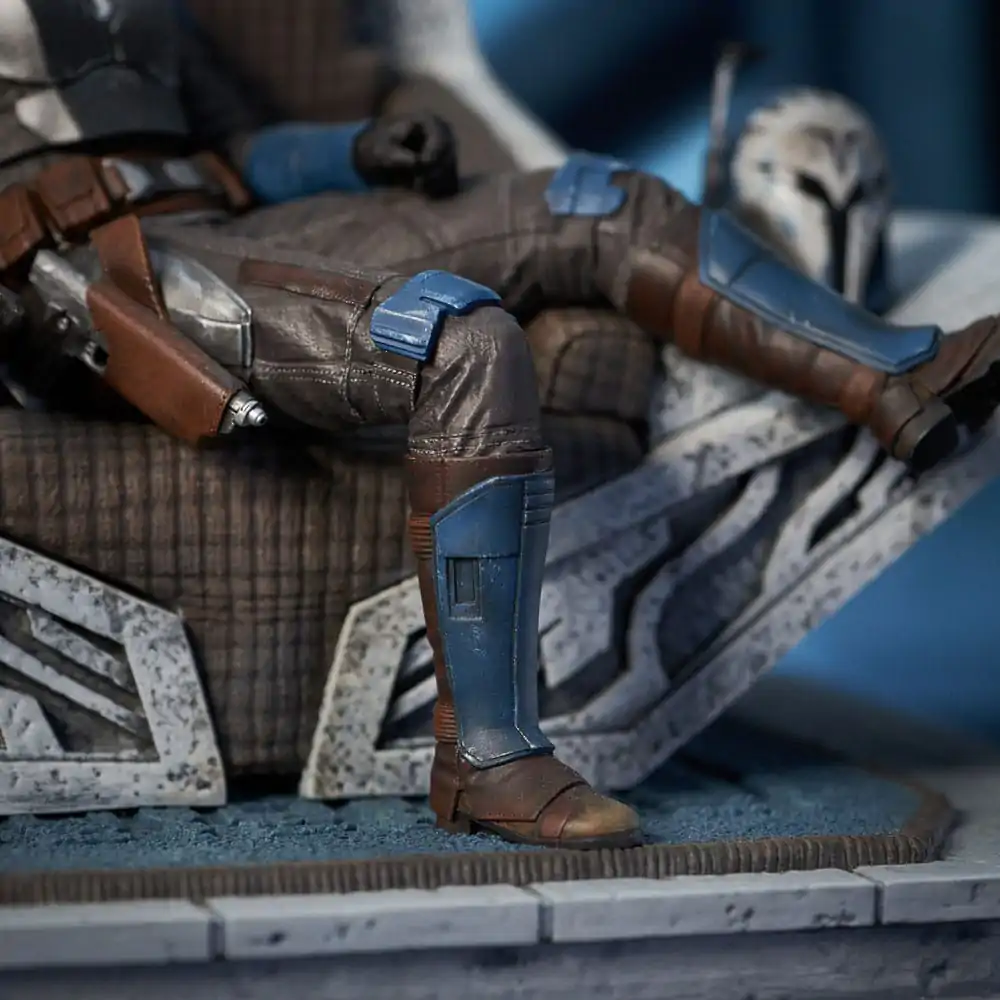 Star Wars: The Mandalorian Premier Collection Statue 1/7 Bo-Katan Kryze on Throne 35 cm termékfotó