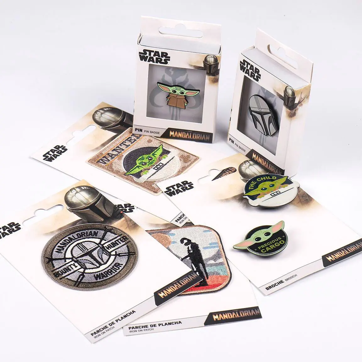 Star Wars The Mandalorian Yoda Child set 2 brooch product photo