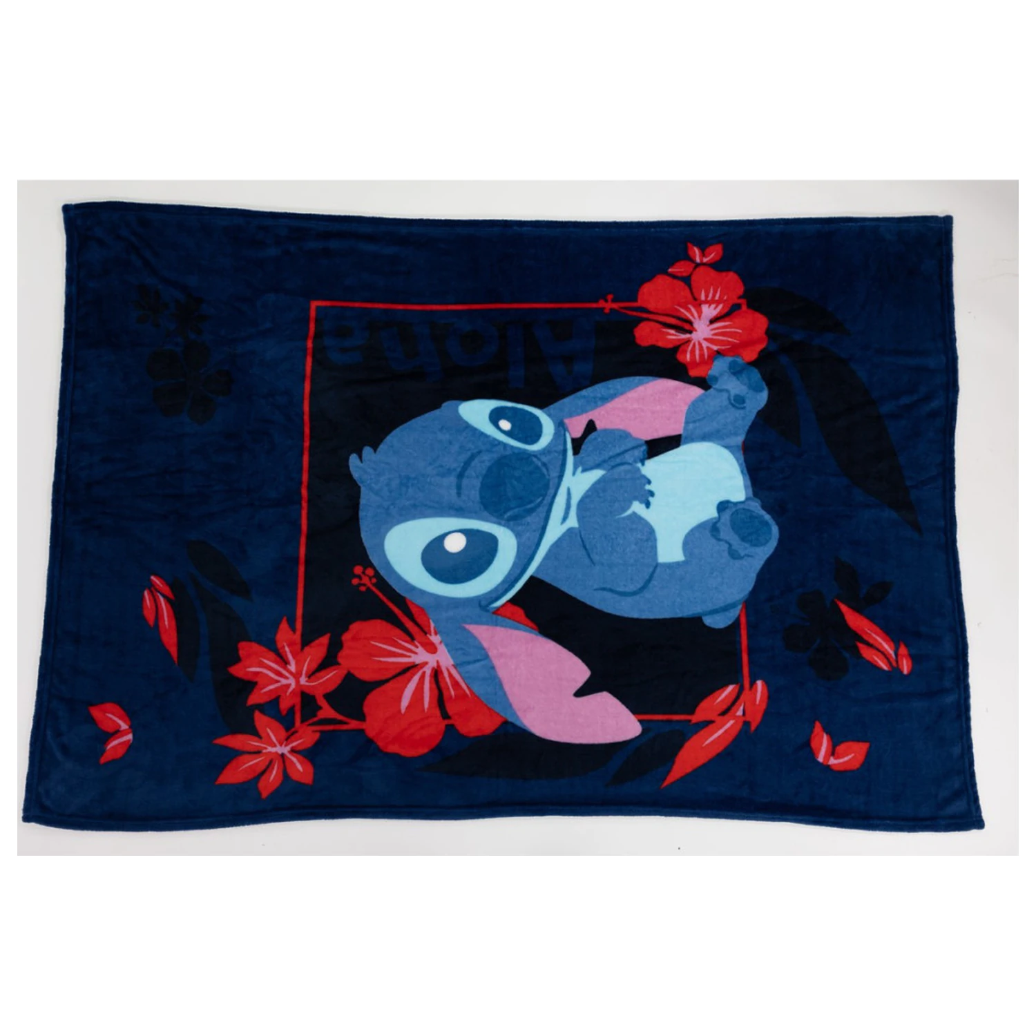 Stitch Aloha blanket product photo