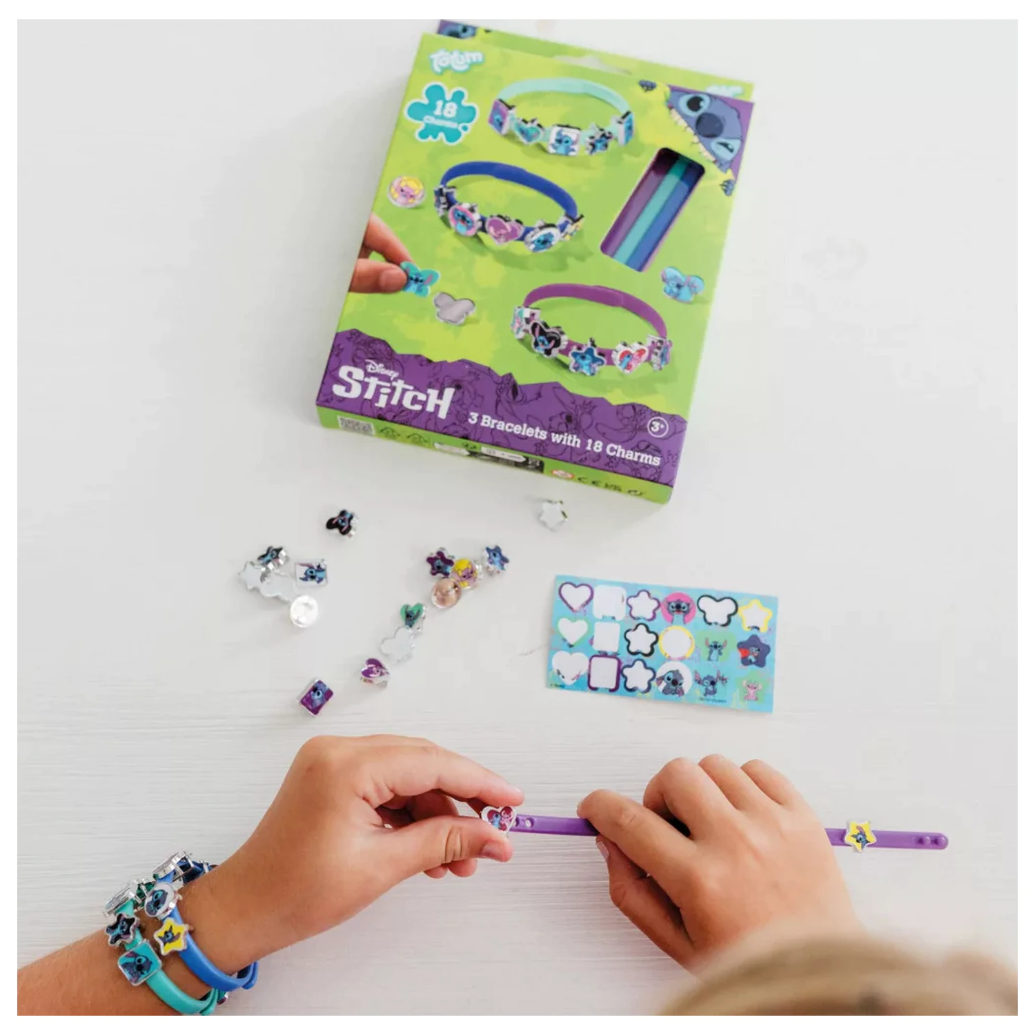 Stitch Extrovert Bracelet Making Kit product photo
