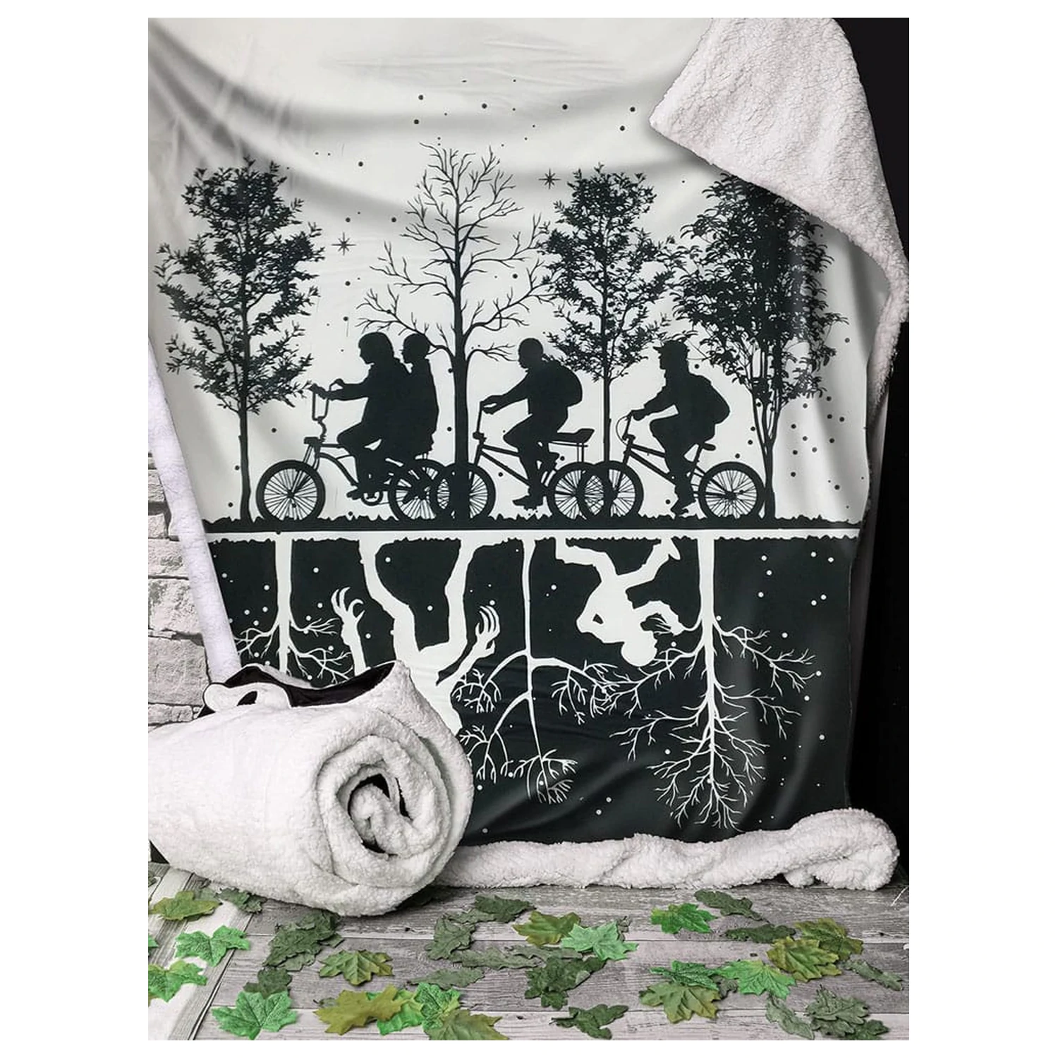 Stranger Things Throw Blanket Black & White 100 x 150 cm  product photo