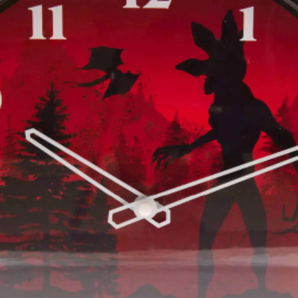 Stranger Things Wall Clock Scene termékfotó