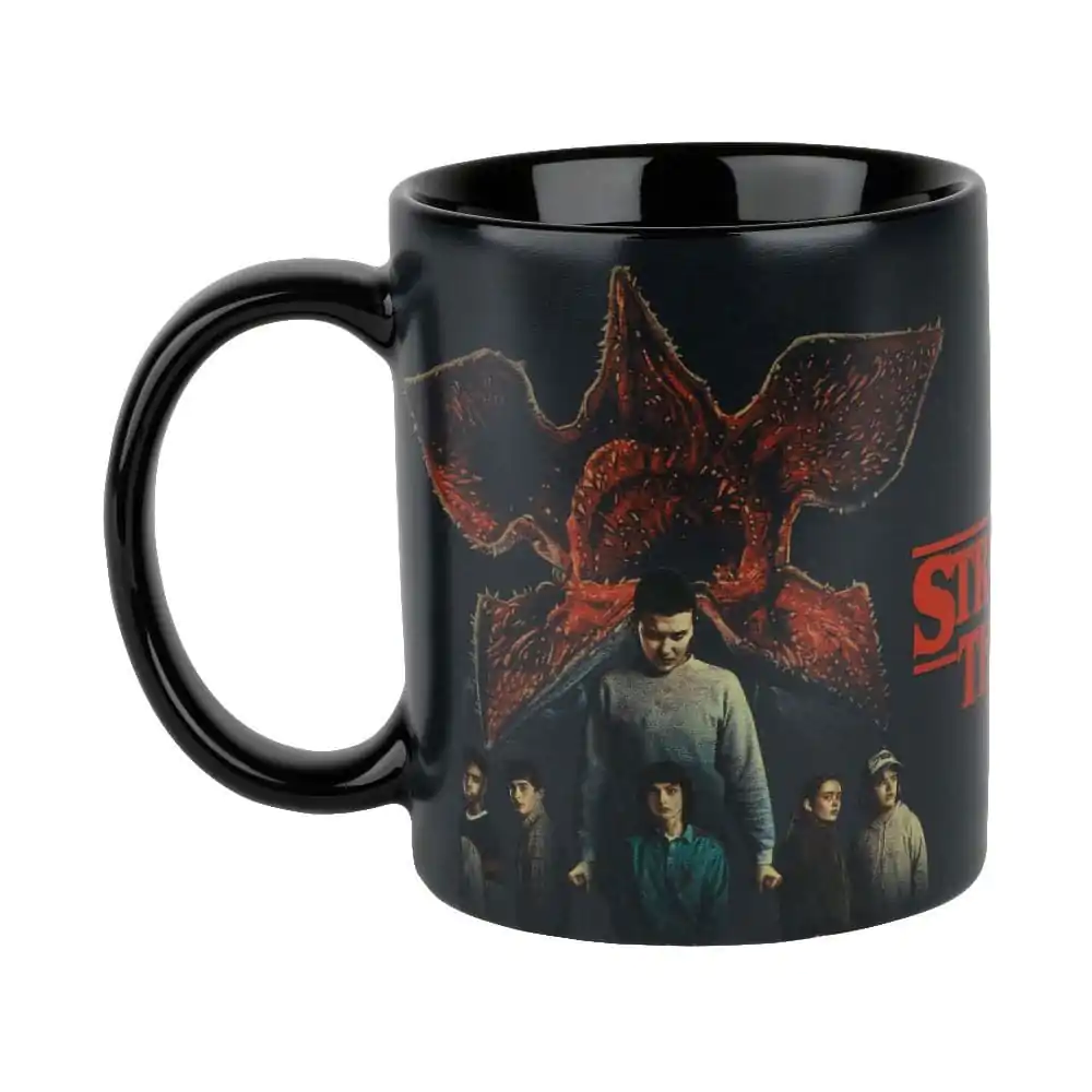 Stranger Things Heat Change Mug Team 320 ml termékfotó