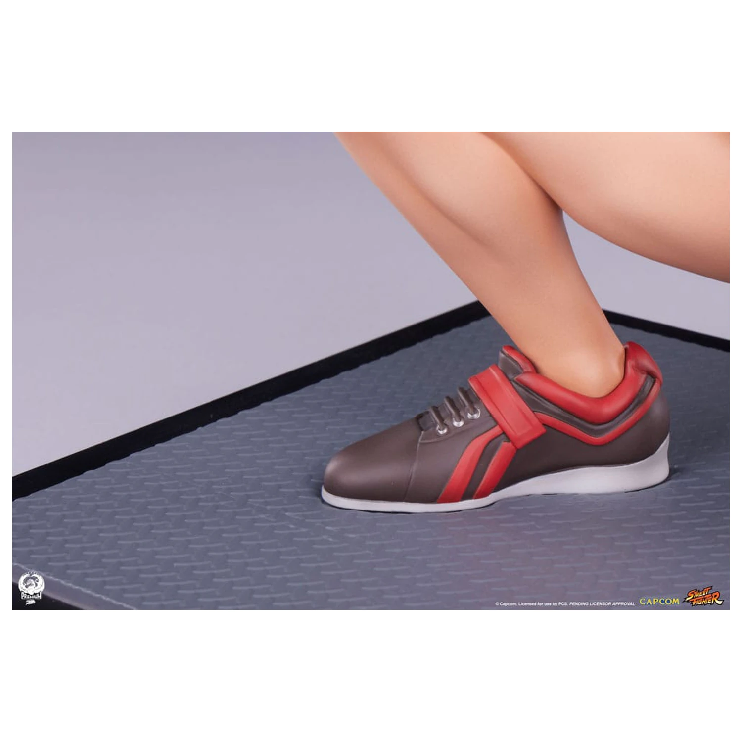 Street Fighter Premier Series Statue 1/4 Cammy: Powerlifting 41 cm product photo