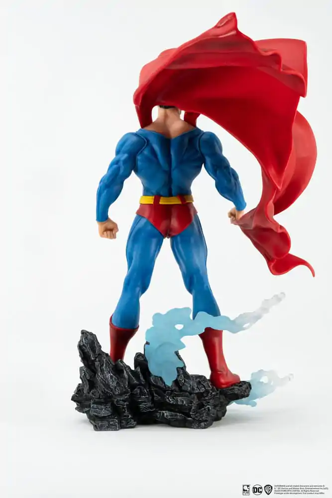 Superman PX PVC Statue 1/8 Superman Classic Version 30 cm termékfotó