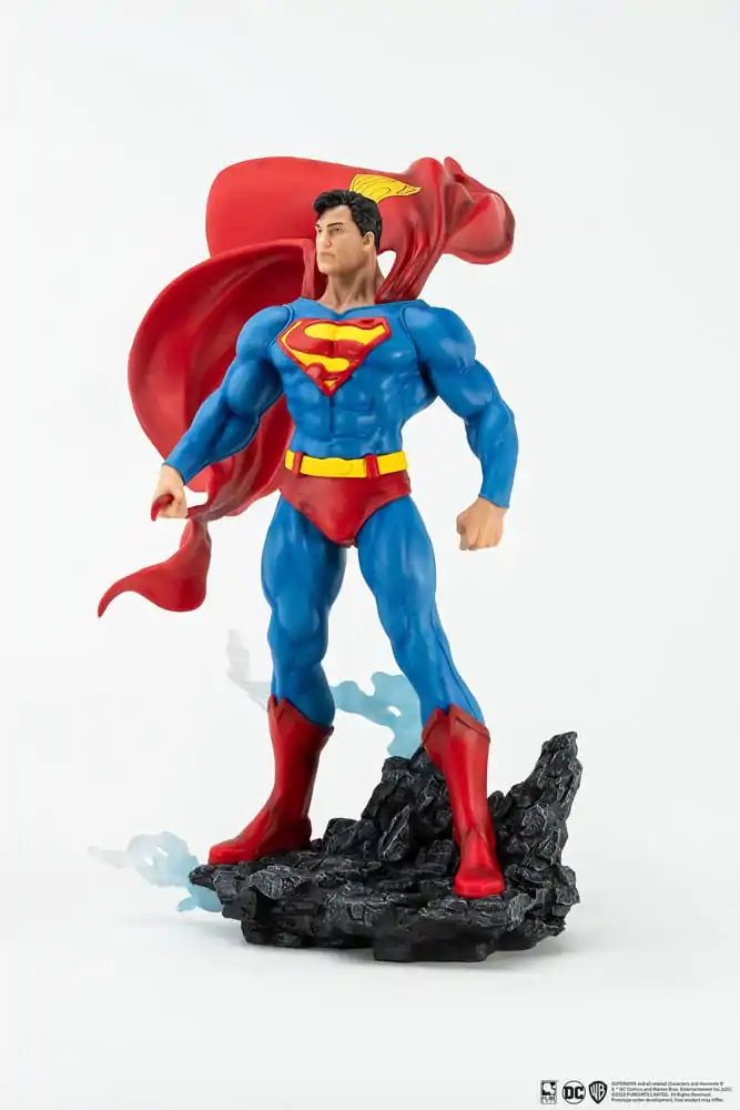 Superman PX PVC Statue 1/8 Superman Classic Version 30 cm termékfotó