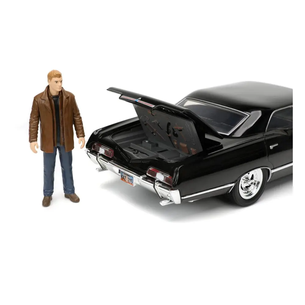 Supernatural Hollywood Rides Diecast Model 1/24 1967 Chevrolet Impala Sport Sedan with Dean Winchester Figur product photo