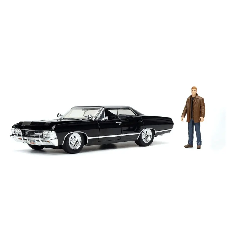 Supernatural Hollywood Rides Diecast Model 1/24 1967 Chevrolet Impala Sport Sedan with Dean Winchester Figur product photo