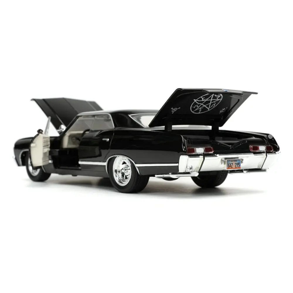 Supernatural Hollywood Rides Diecast Model 1/24 1967 Chevrolet Impala Sport Sedan with Dean Winchester Figur product photo