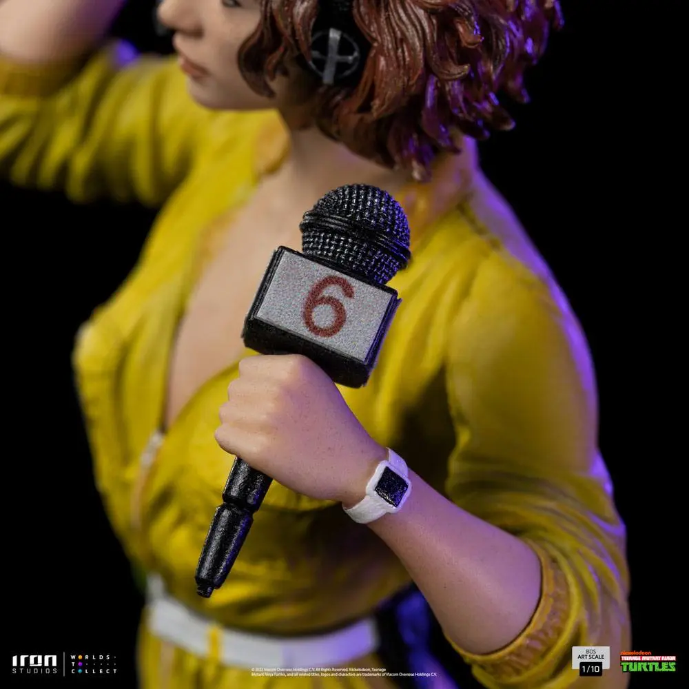 Teenage Mutant Ninja Turtles Art Scale Statue 1/10 April O'Neal 19 cm product photo