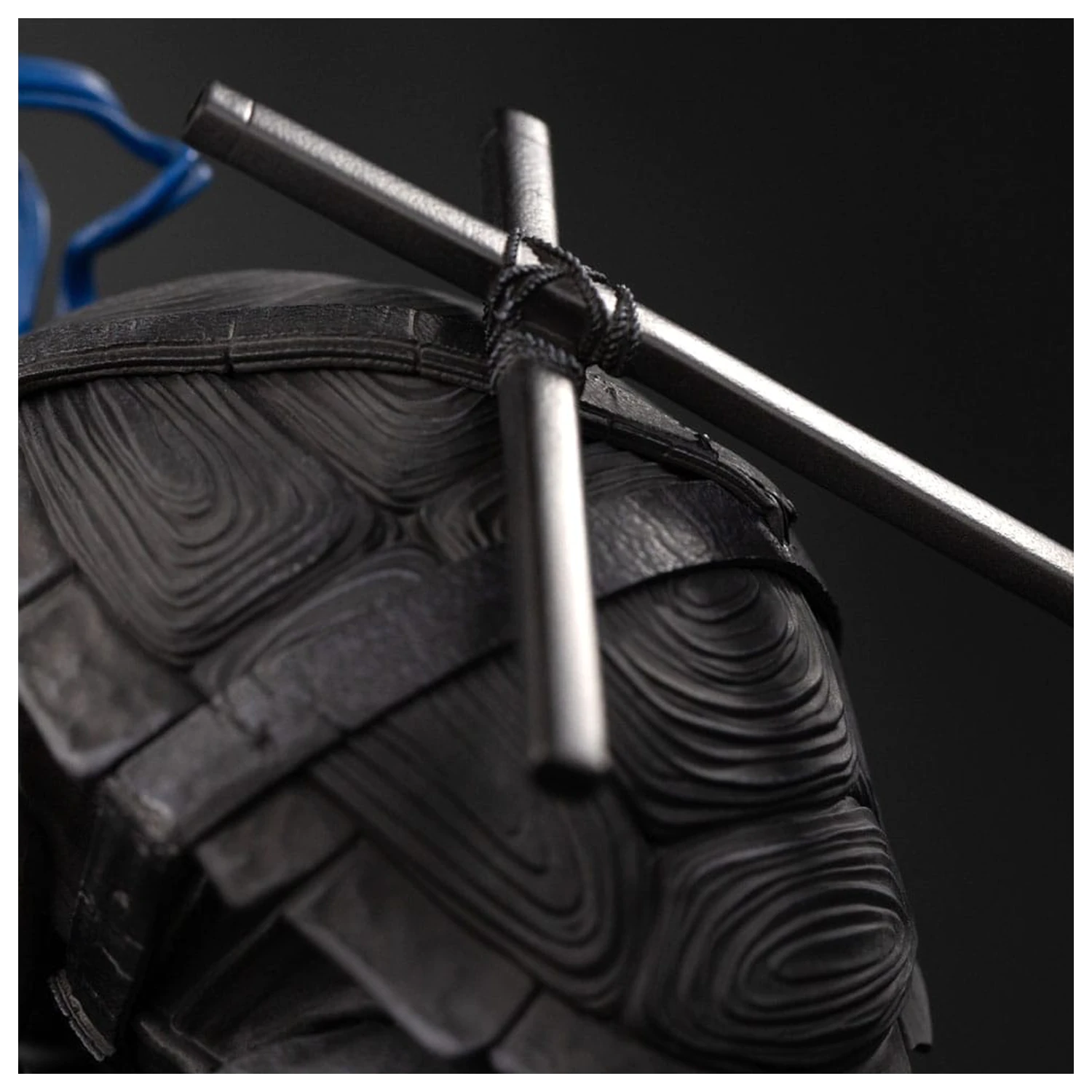 Teenage Mutant Ninja Turtles Art Scale Statue 1/10 Leonardo Black and White Variant 26 cm product photo