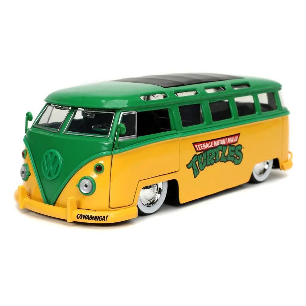 Teenage Mutant Ninja Turtles Hollywood Rides Diecast Model 1/24 1962 VW Bus with Leonardo Figur product photo