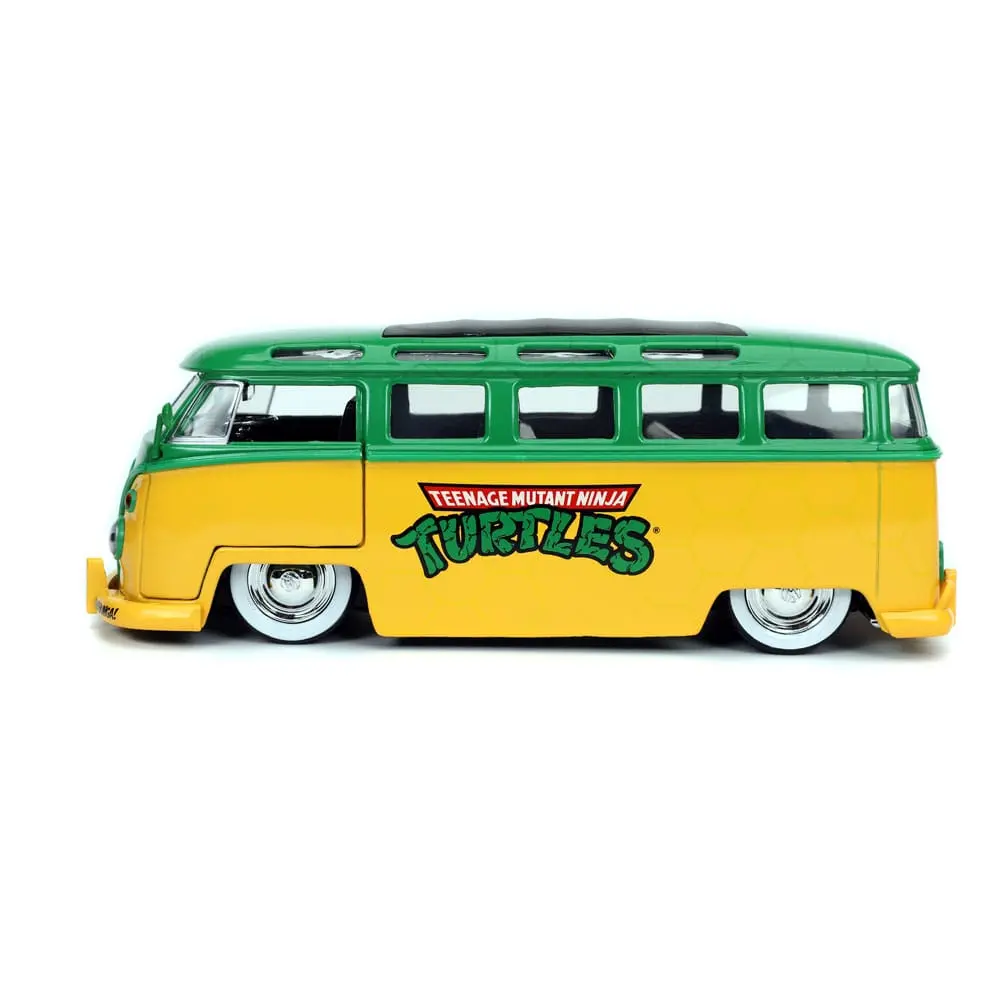 Teenage Mutant Ninja Turtles Hollywood Rides Diecast Model 1/24 1962 VW Bus with Leonardo Figur product photo