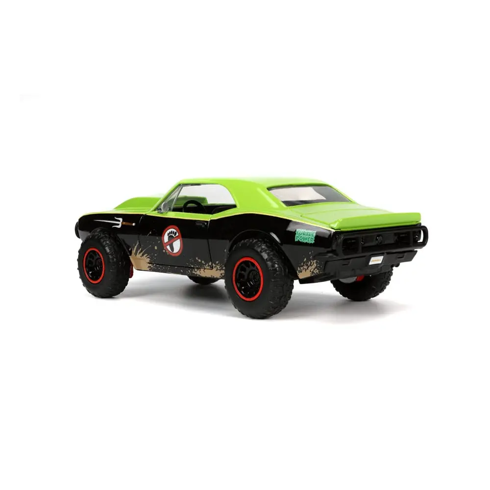 Teenage Mutant Ninja Turtles Hollywood Rides Diecast Model 1/24 1967 Chevrolet Camaro with Raphael Figur product photo