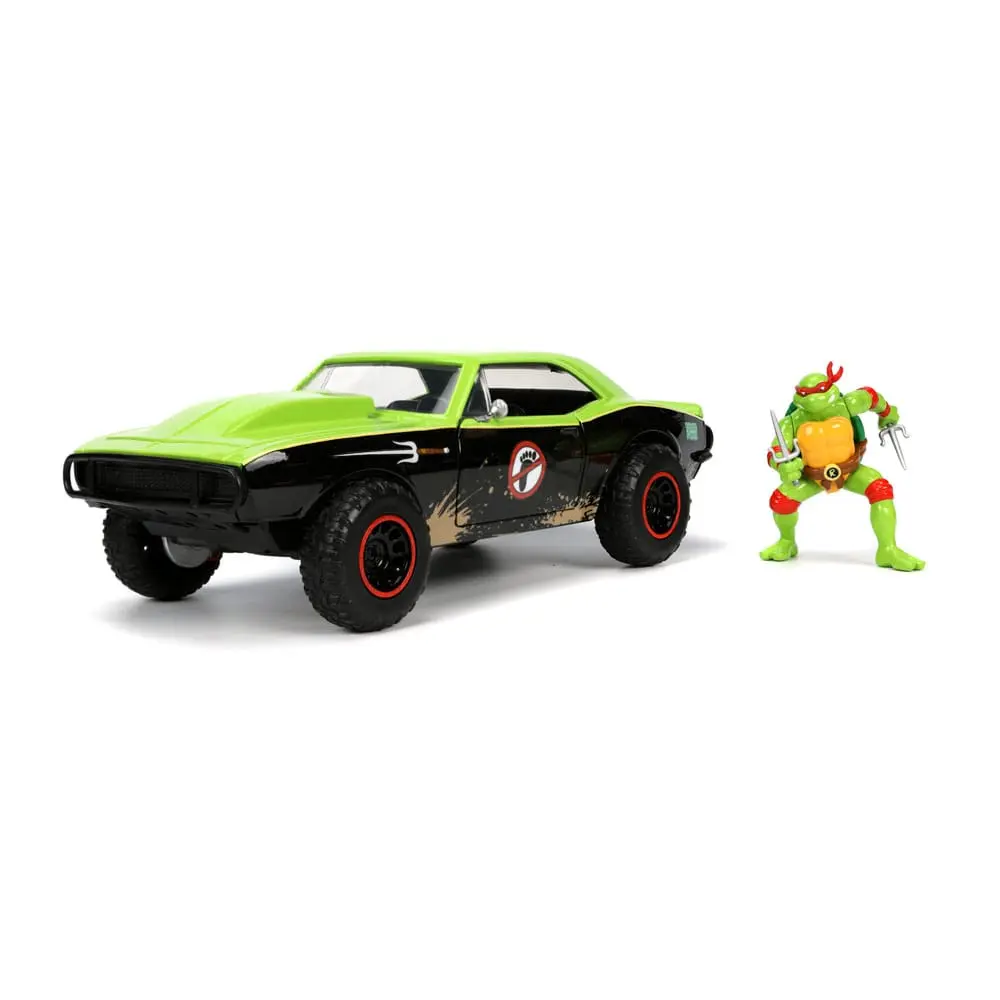 Teenage Mutant Ninja Turtles Hollywood Rides Diecast Model 1/24 1967 Chevrolet Camaro with Raphael Figur product photo