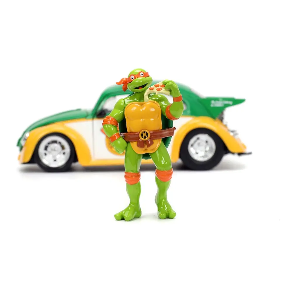 Teenage Mutant Ninja Turtles Hollywood Rides Diecast Model 1/24 VW Drag Beetle with Michelangelo Figur product photo