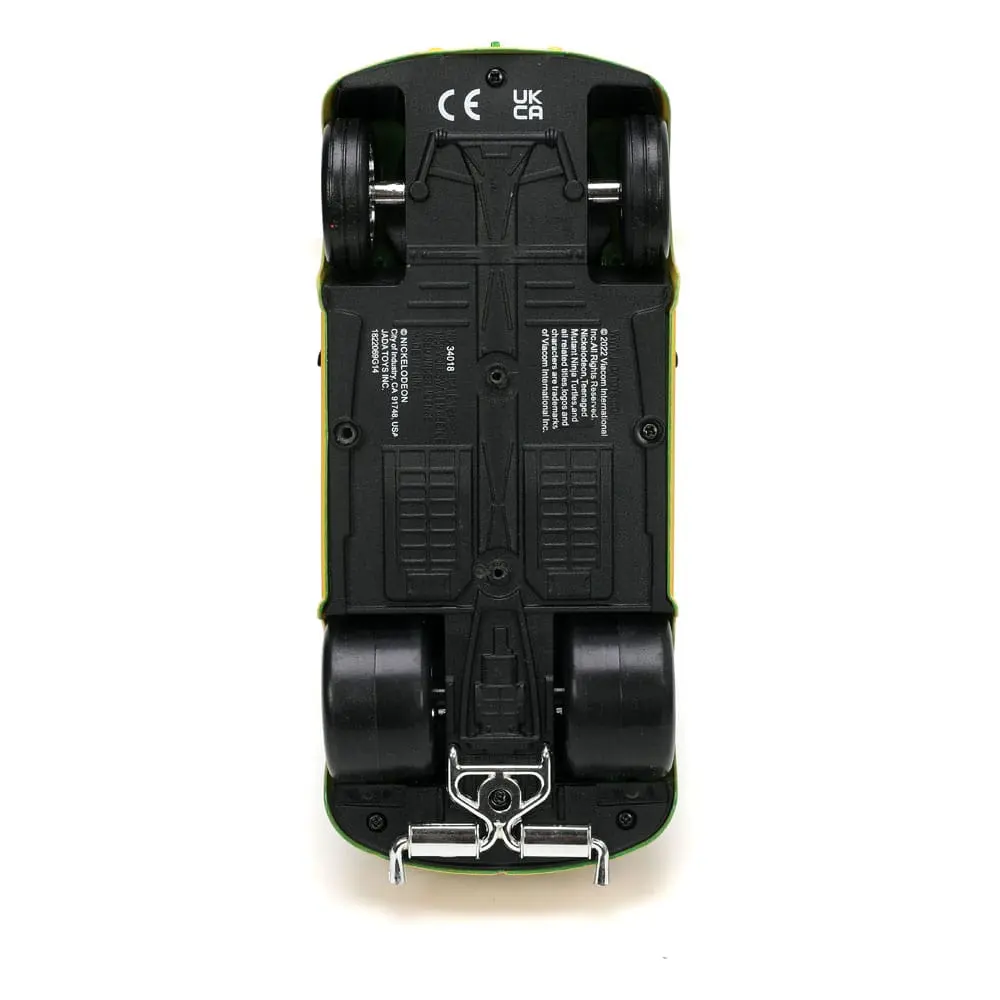 Teenage Mutant Ninja Turtles Hollywood Rides Diecast Model 1/24 VW Drag Beetle with Michelangelo Figur product photo