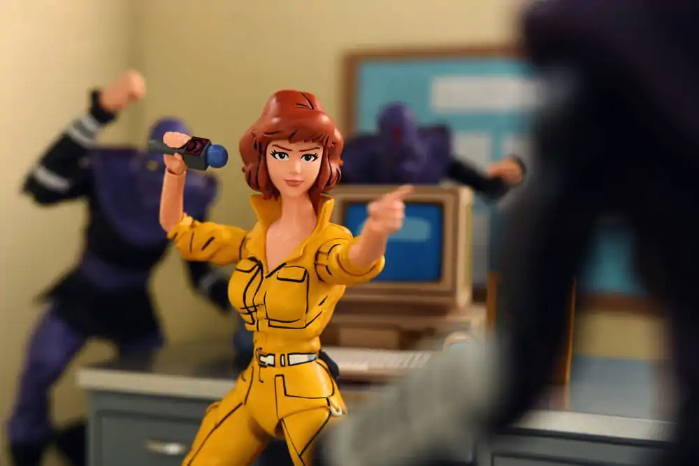 Teenage Mutant Ninja Turtles (Mirage Comics) Action Figure Ultimate April O'Neil 18 cm product photo