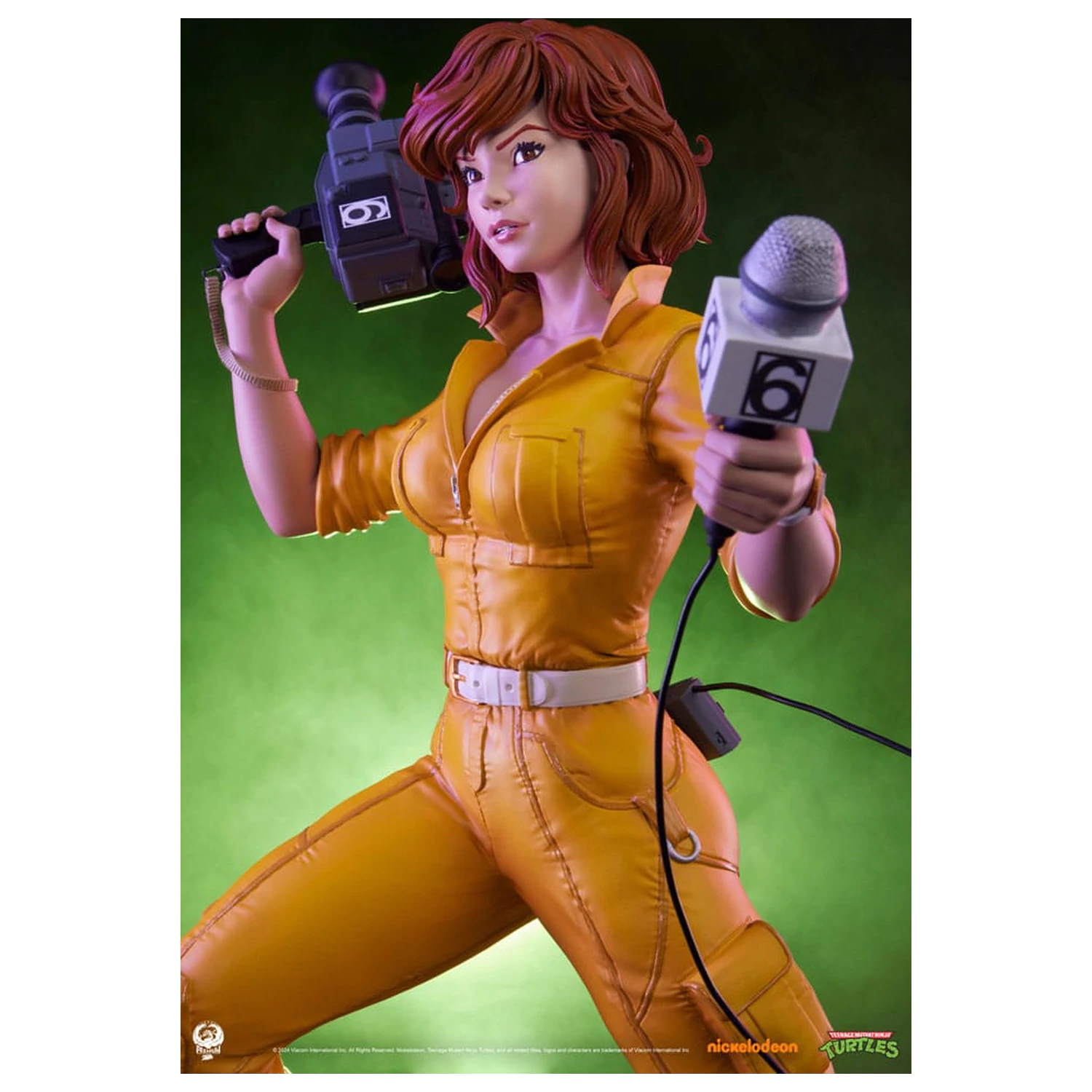 Teenage Mutant Ninja Turtles Premier Series Statue 1/4 April O'Neil 46 cm product photo