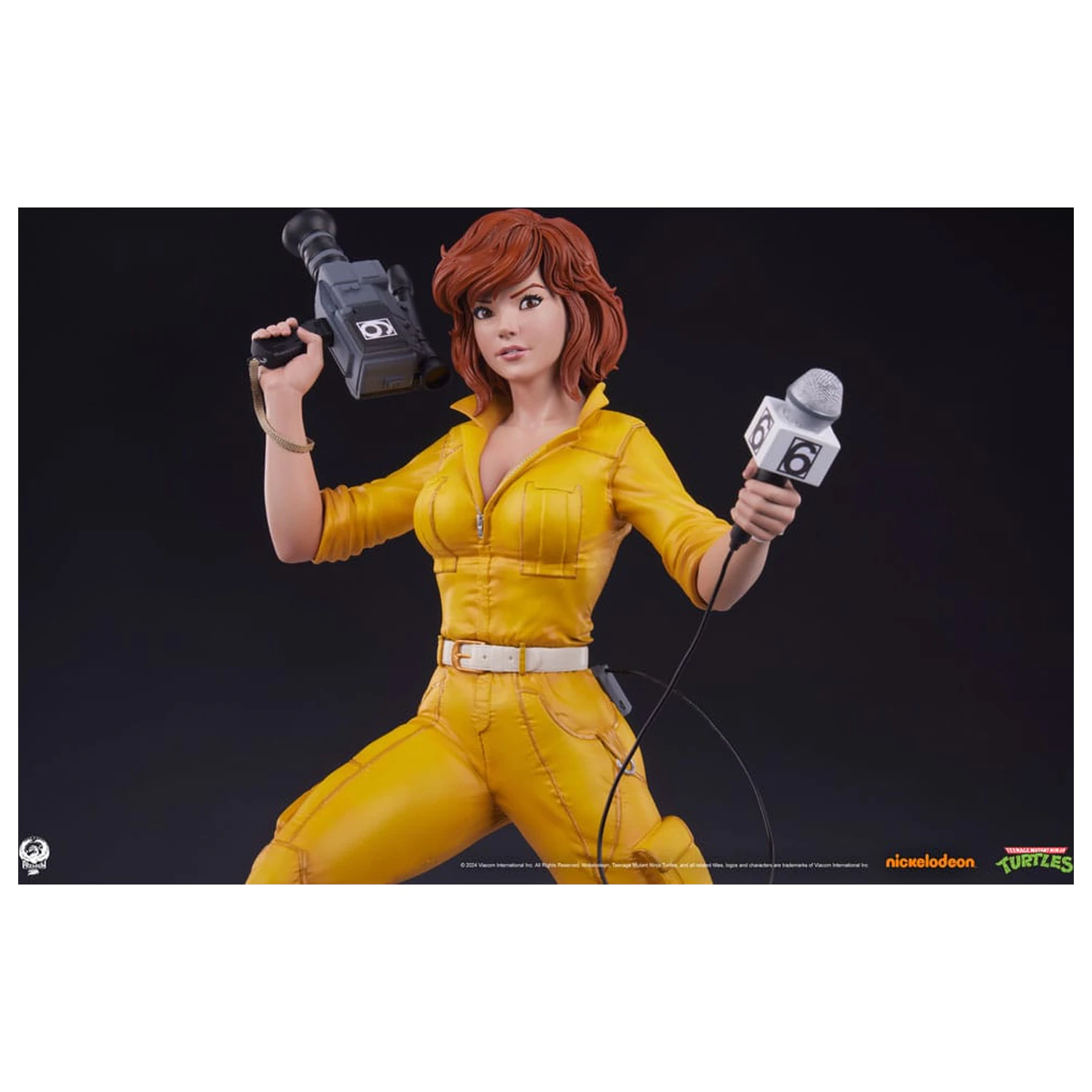 Teenage Mutant Ninja Turtles Premier Series Statue 1/4 April O'Neil 46 cm product photo