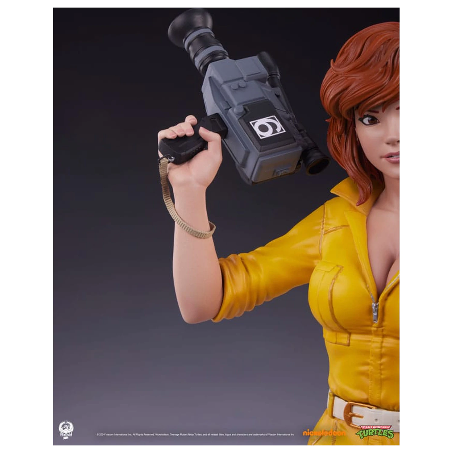 Teenage Mutant Ninja Turtles Premier Series Statue 1/4 April O'Neil 46 cm product photo