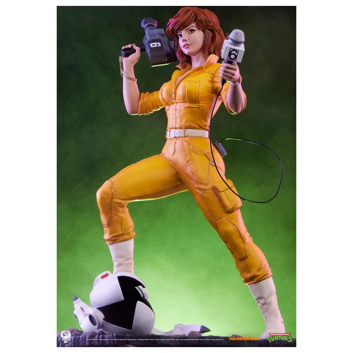 Teenage Mutant Ninja Turtles Premier Series Statue 1/4 April O'Neil 46 cm product photo