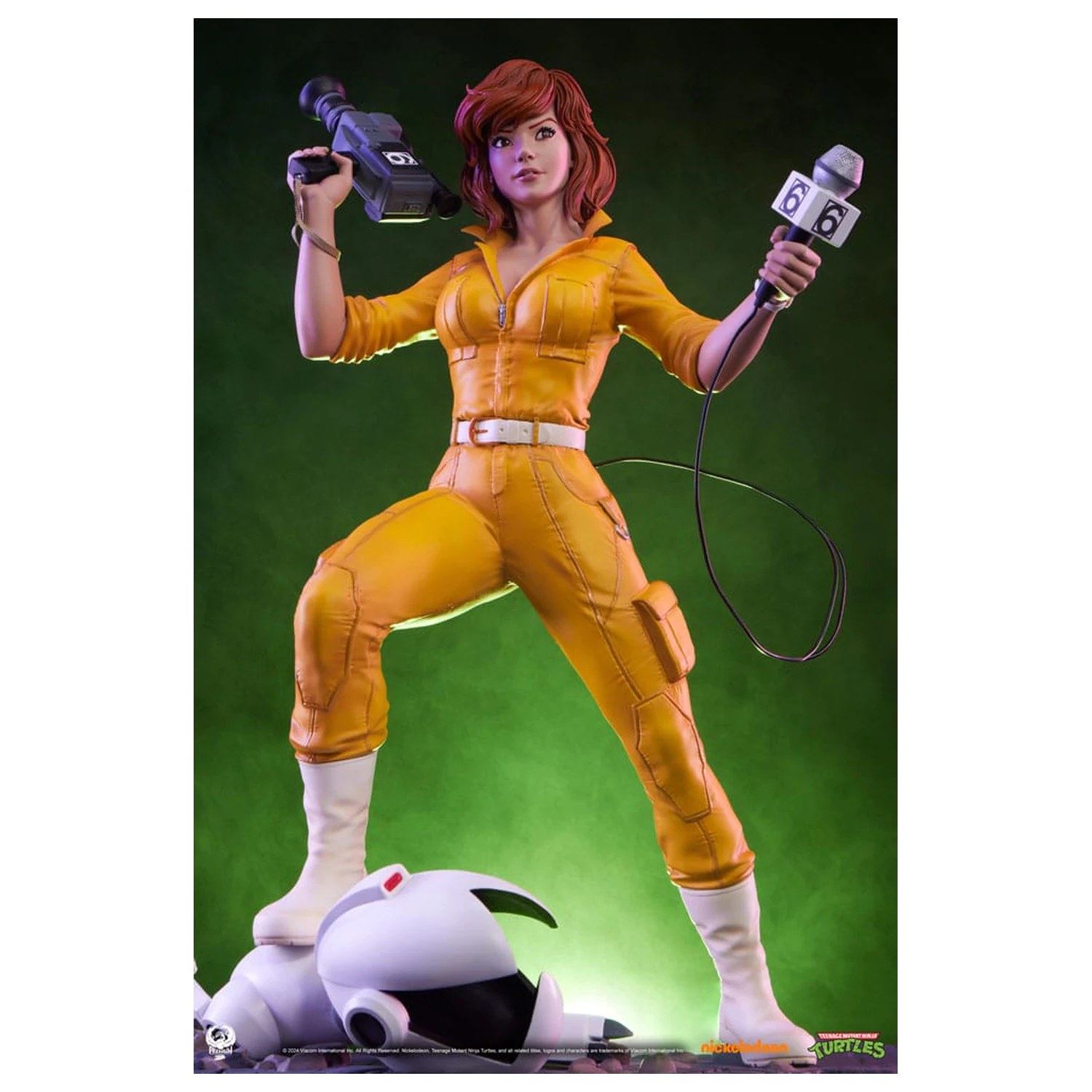 Teenage Mutant Ninja Turtles Premier Series Statue 1/4 April O'Neil 46 cm product photo