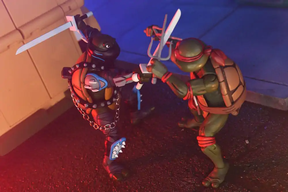 Teenage Mutant Ninja Turtles Action Figure Ultimate Dark Leo 18 cm product photo