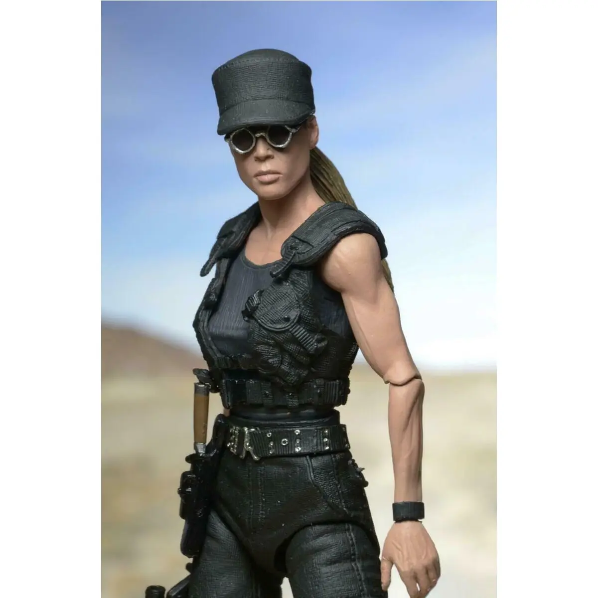 Terminator 2 Judgment Day Sarah Connor and John Connor set 2 figures 18cm product photo