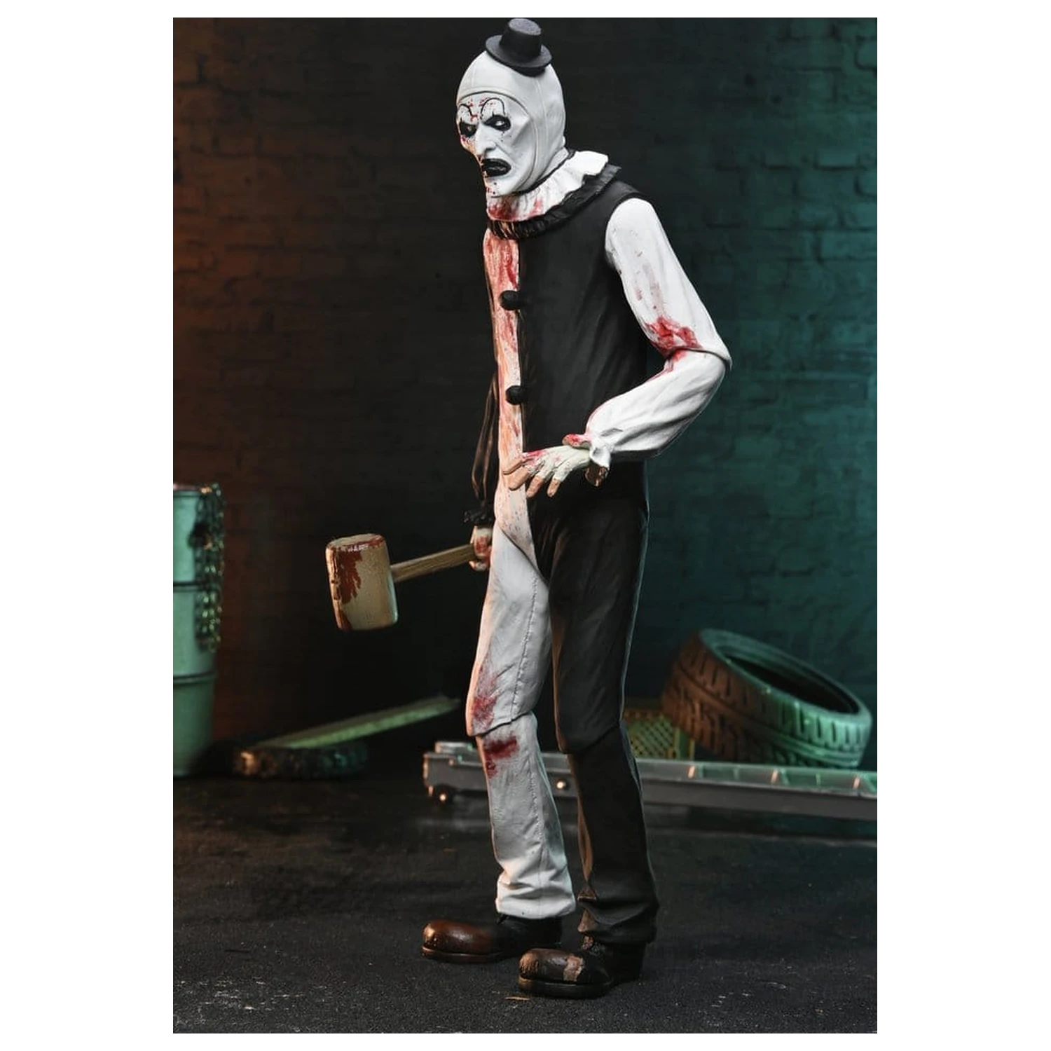 Terrifier 2 Ultimate Action Figure Art the Clown (Blood Splattered) 18 cm product photo